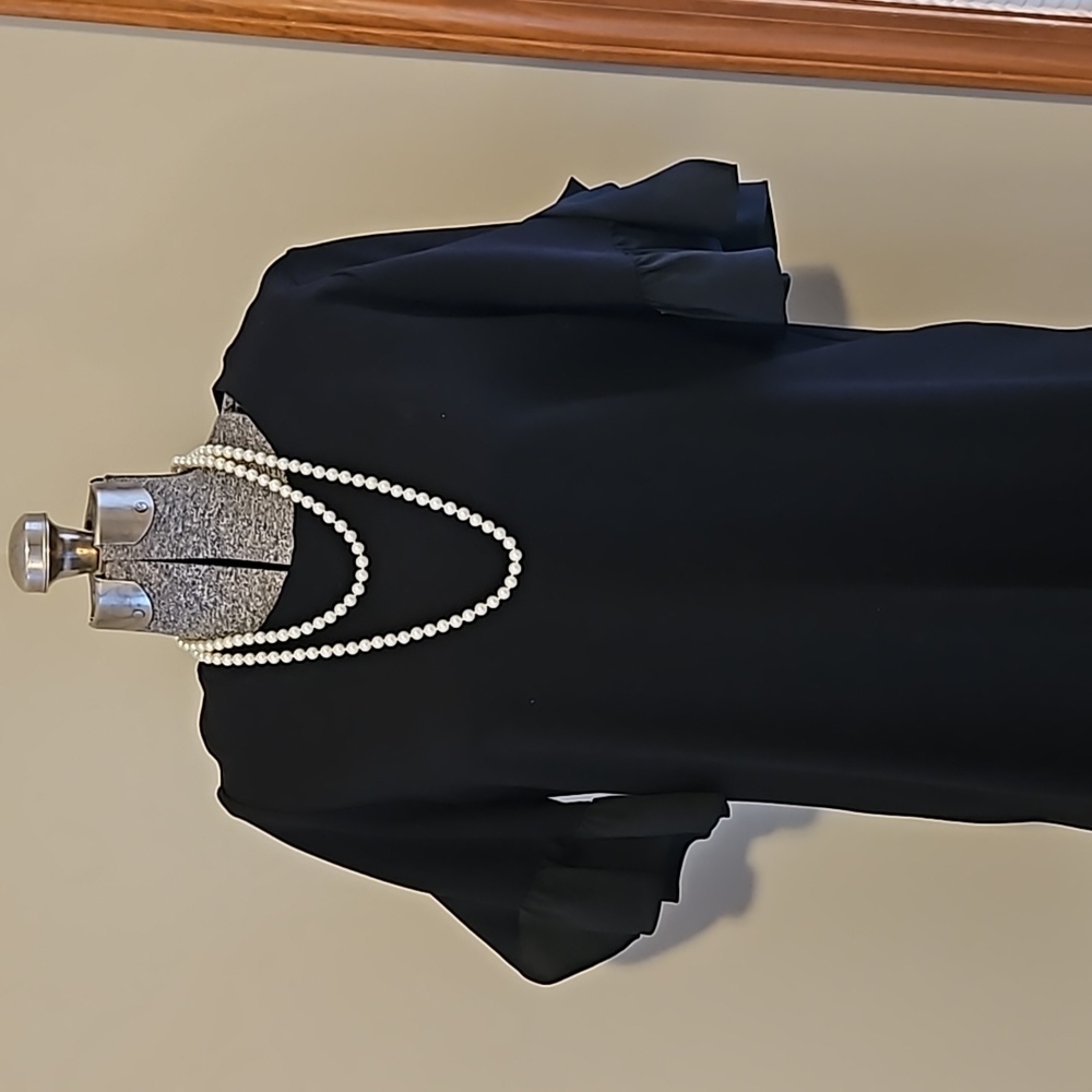 Vintage LR faux pearl necklace